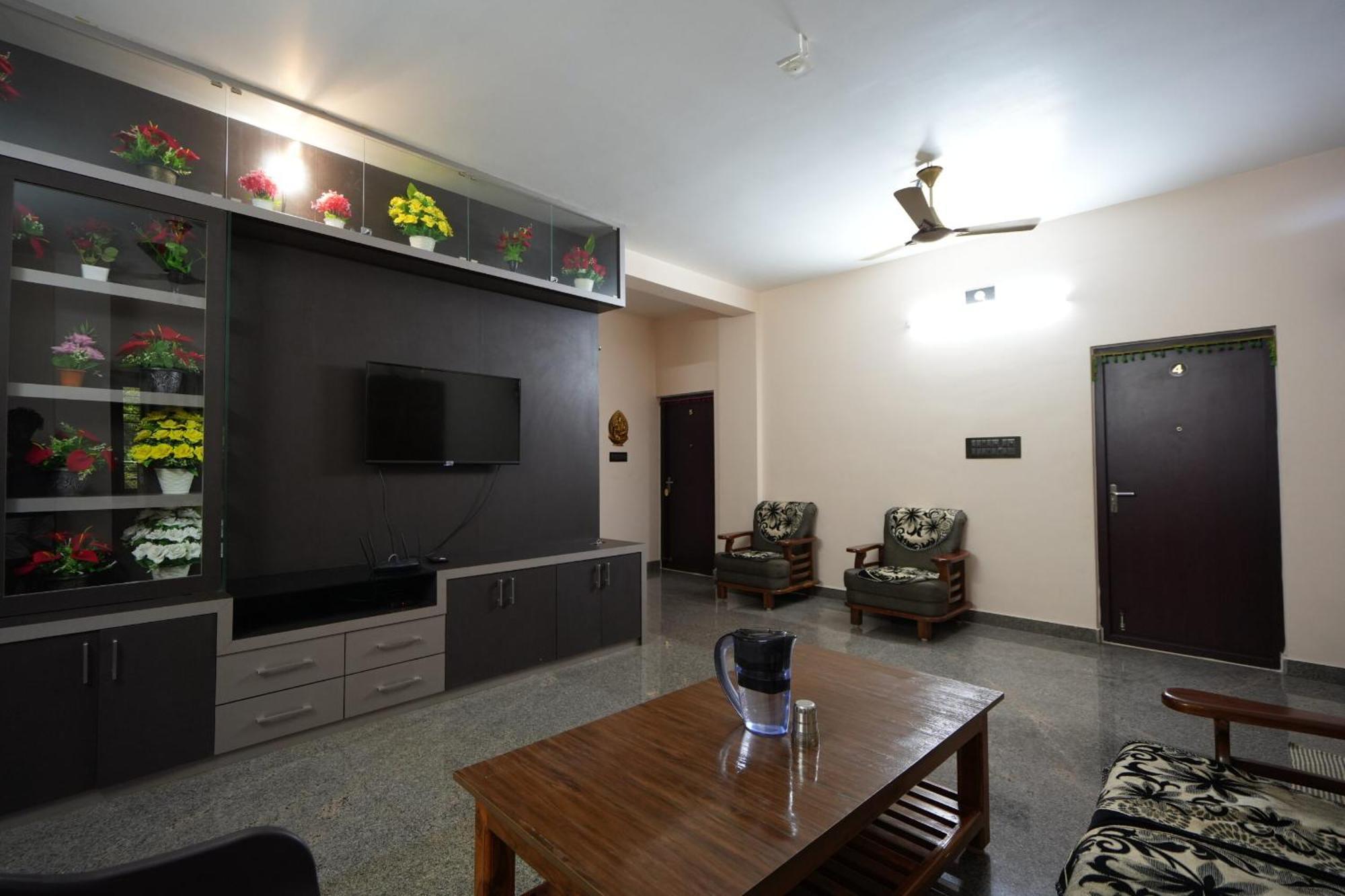 Goutham Residency Hotel Kadalur Eksteriør billede